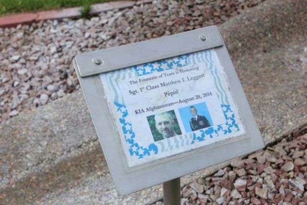 THE FOUNTAIN OF TEARS MEMORIAL PLAQUE