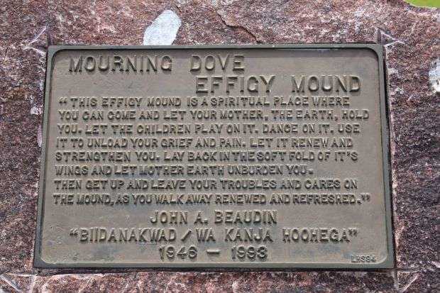 MOURNING DOVE EFFIGY MOUND MEMORIAL PLAQUE