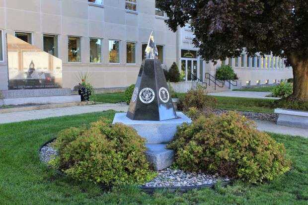 SHAWANO COUNTY VETERANS MEMORIAL CENTER STONE
