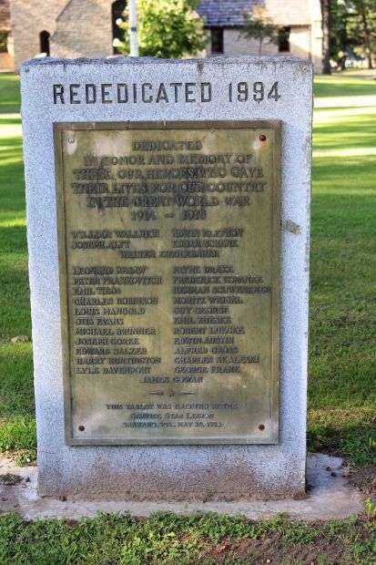 WOODLAWN CEMETERY GREAT WORLD WAR MEMORIAL