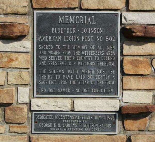 BLOECHER-JOHNSON AMERICAN LEGION POST NO. 502 VETERANS MEMORIAL PLAQUE