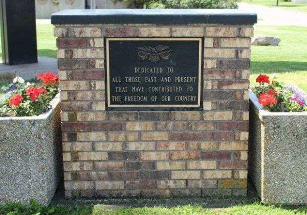 PRENTICE VETERANS MEMORIAL PLAQUE