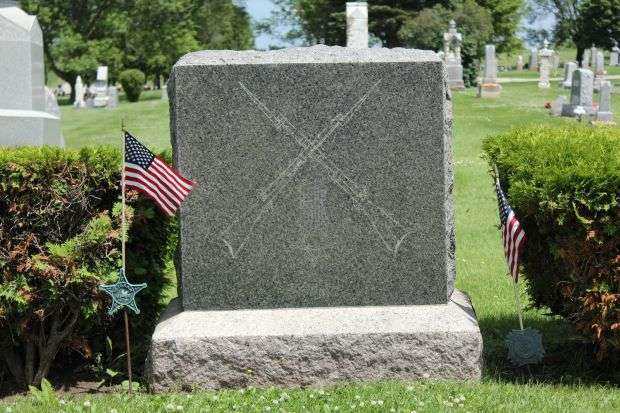 IN MEMORY OF UNKNOWN DEAD UNION SOLDIERS MEMORIAL FRONT
