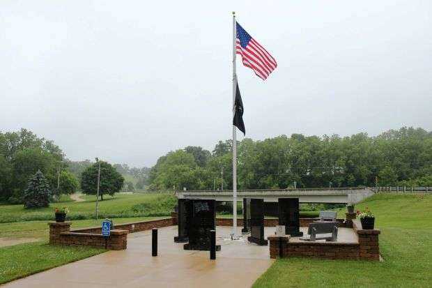 BLOOMINGTON VETERANS MEMORIAL