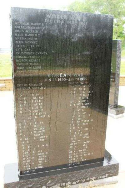 BLOOMINGTON VETERANS MEMORIAL STONE G