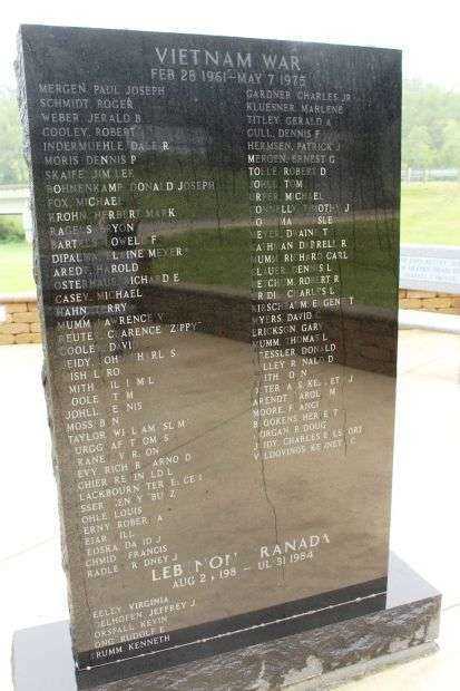 BLOOMINGTON VETERANS MEMORIAL STONE E
