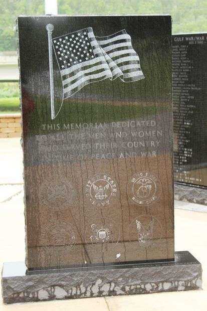 BLOOMINGTON VETERANS MEMORIAL STONE A