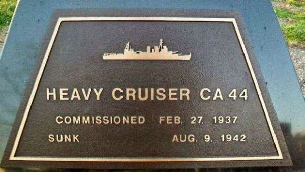 U.S.S. VINCENNES HEAVY CRUISER WAR MEMORIAL PLAQUE