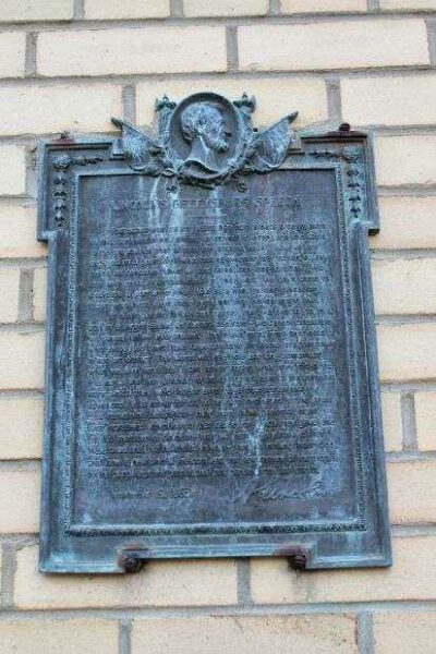 PLATTEVILLE LINCOLN’S GETTYSBURG SPEECH MEMORIAL PLAQUE