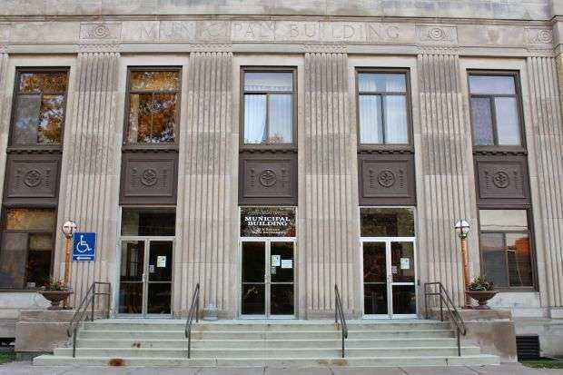 PLATTEVILLE CIVIC MEMORIAL BUILDING
