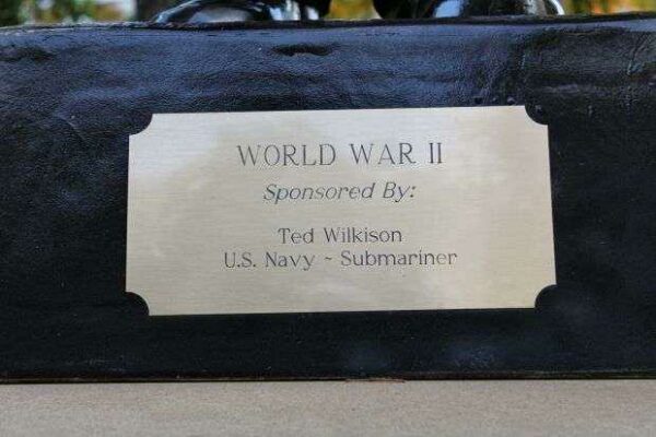 PLATTEVILLE VETERANS HONOR ROLL MEMORIAL PLAQUE E