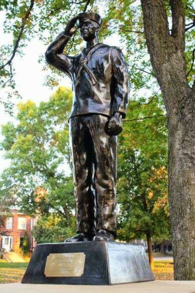 PLATTEVILLE VETERANS HONOR ROLL MEMORIAL STATUE E