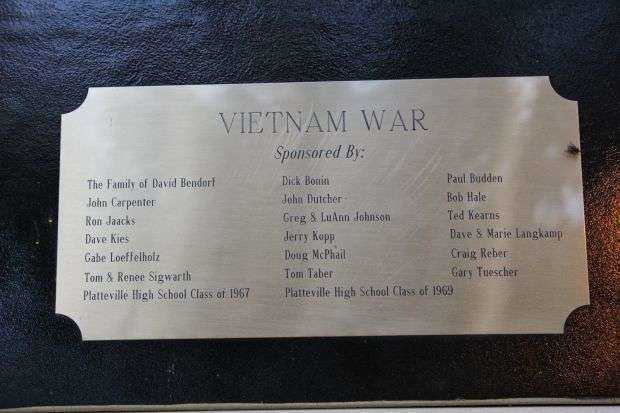 PLATTEVILLE VETERANS HONOR ROLL MEMORIAL PLAQUE C
