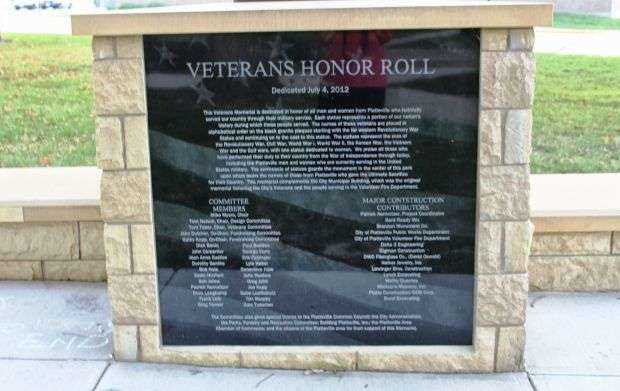 PLATTEVILLE VETERANS HONOR ROLL MEMORIAL DEDICATION PLAQUE