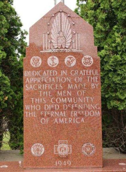 MAUSTON WAR VETERANS MEMORIAL