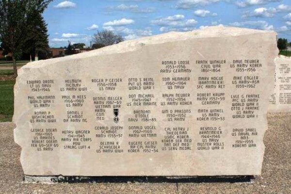 CHILTON VETERANS MEMORIAL HONOR ROLL WALL E