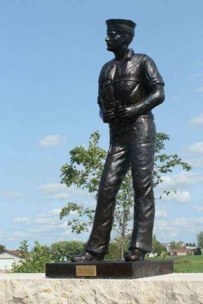 CHILTON VETERANS MEMORIAL STATUE A