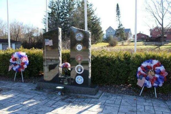 TIGERTON VETERANS MEMORIAL CENTER STONE