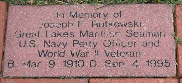 DOOR COUNTY MARITIME MUSEUM VETERANS MEMORIAL BRICK E