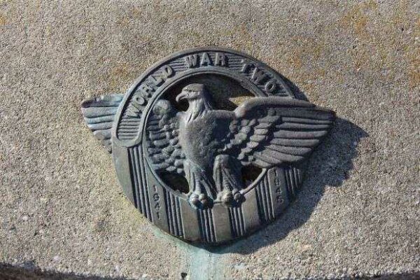 WISCONSIN MEDAL OF HONOR MEMORIAL AT KING WAR MEDALLION H