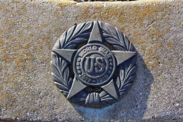 WISCONSIN MEDAL OF HONOR MEMORIAL AT KING WAR MEDALLION G