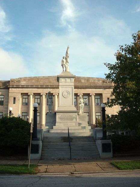 DAVIES COUNTY CIVIL WAR MEMORIAL