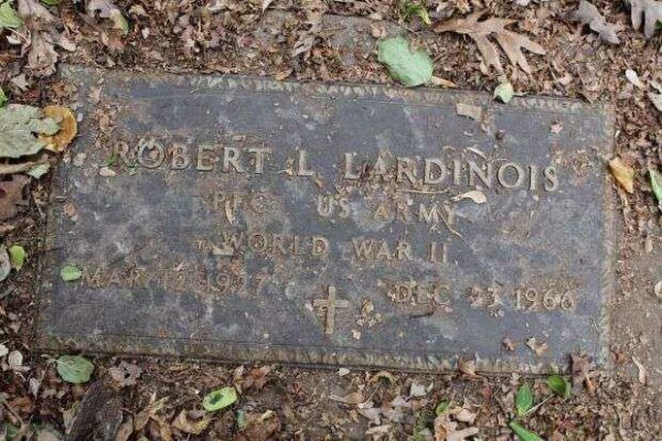 ROBERT L LARDINOIS MEMORIAL CEMETERY STONE