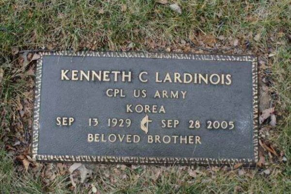 KENNETH C LARDINOIS MEMORIAL CEMETERY STONE