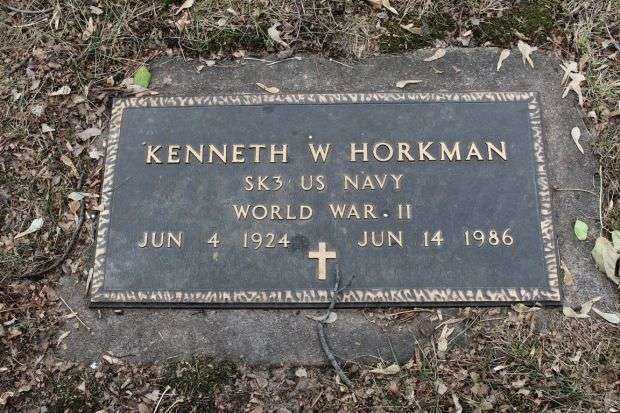 KENNETH W HORKMAN MEMORIAL CEMETERY STONE