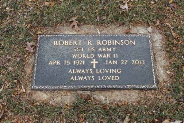 ROBERT R ROBINSON MEMORIAL CEMETERY STONE