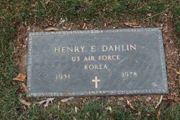 HENRY E DAHLIN MEMORIAL CEMETERY STONE