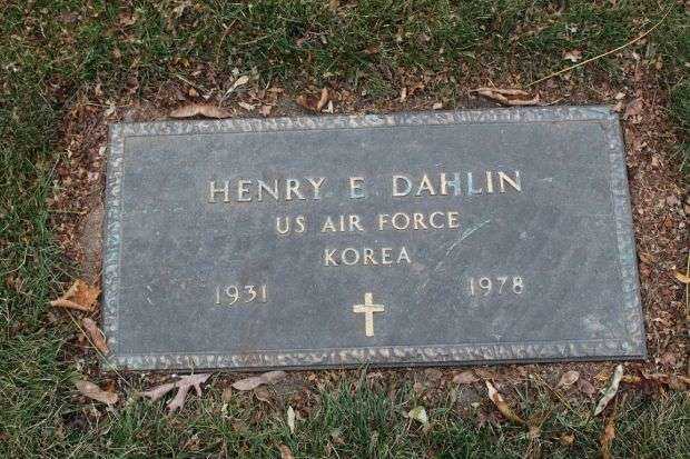 HENRY E DAHLIN MEMORIAL CEMETERY STONE