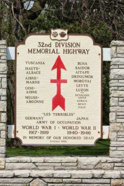 32ND DIVISION MEMORIAL HIGHWAY CLOSEUP