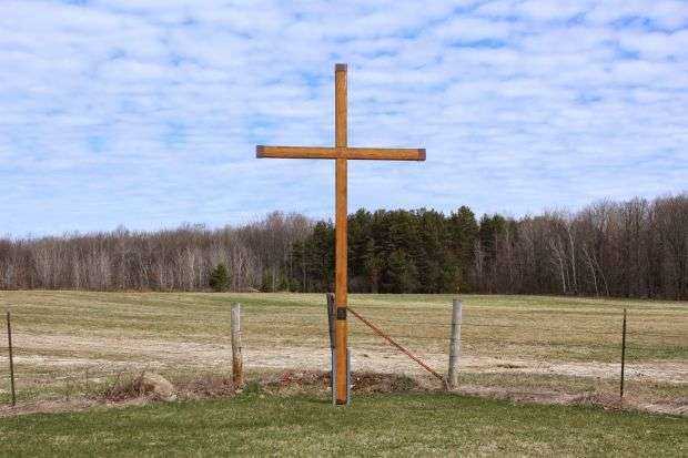 AMERICAN LEGION POST 524 WAR MEMORIAL CROSS