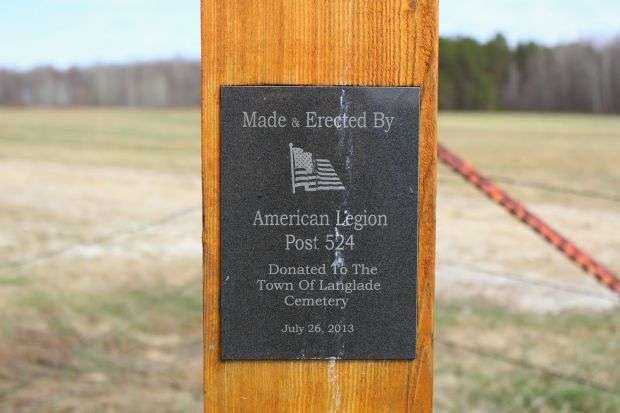 AMERICAN LEGION POST 524 WAR MEMORIAL CROSS PLAQUE