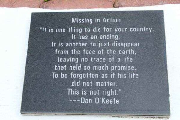 THE KOREAN WAR TRIBUTE MEMORIAL PLAQUE U