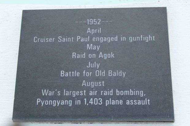 THE KOREAN WAR TRIBUTE MEMORIAL PLAQUE K