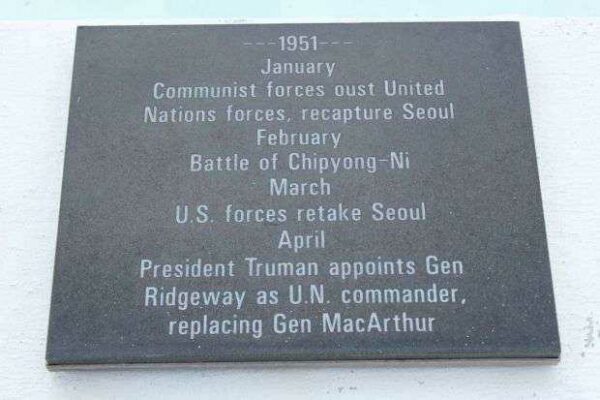 THE KOREAN WAR TRIBUTE MEMORIAL PLAQUE I
