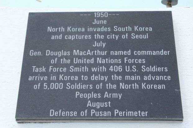 THE KOREAN WAR TRIBUTE MEMORIAL PLAQUE F