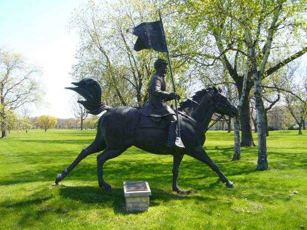FORT SHERIDAN CENTENNIAL LEGACY STATUE MEMORIAL