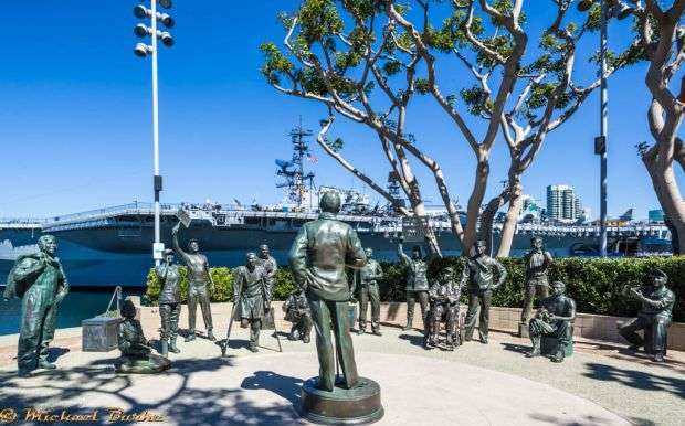 “A NATIONAL SALUTE TO BOB HOPE AND THE MILITARY” MEMORIAL