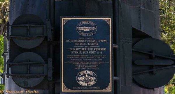 SAN DIEGO U.S. SUBMARINE VETERANS OF WORLD WAR II MEMORIAL PLAQUE