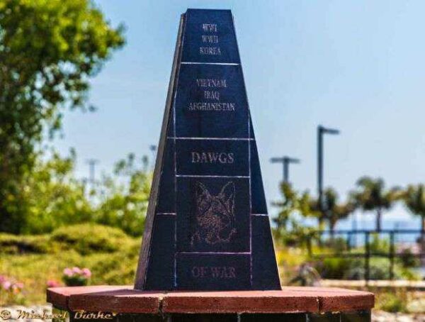 DAWGS OF WAR MEMORIAL