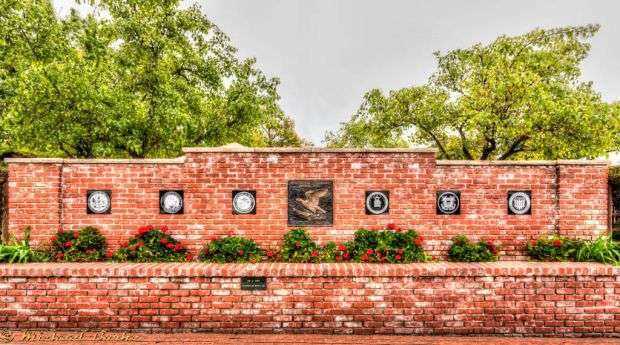 FALLBROOK VETERANS HONOR ROLL MEMORIAL BACK
