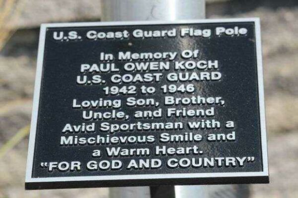 KAUKAUNA VETERANS MEMORIAL U.S. COAST GUARD FLAGPOLE PLAQUE