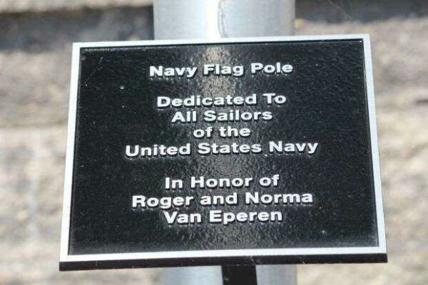 KAUKAUNA VETERANS MEMORIAL NAVY FLAGPOLE PLAQUE