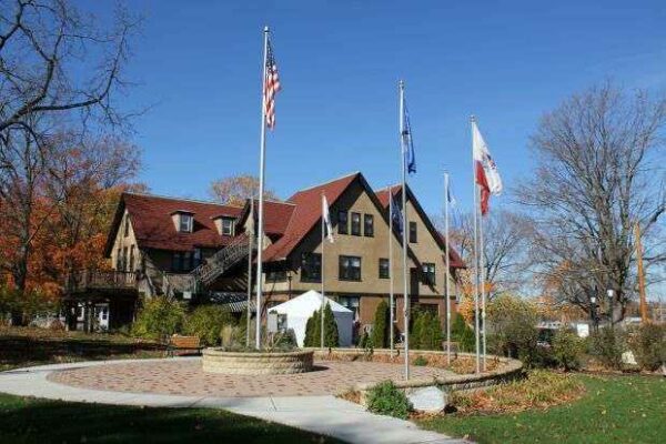 HARTFORD VETERANS MEMORIAL FLAGPOLE