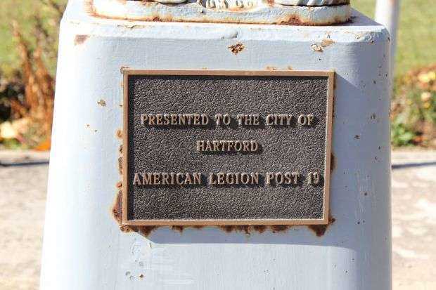 AMERICAN LEGION POST 19 VETERANS MEMORIAL FLAGPOLE PLAQUE