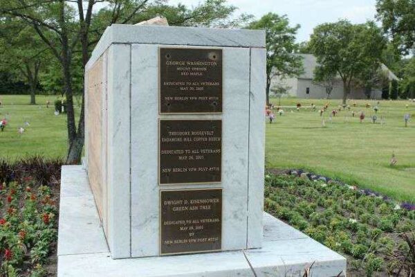 HIGHLAND MEMORIAL PARK VETERANS MEMORIAL SIDE A