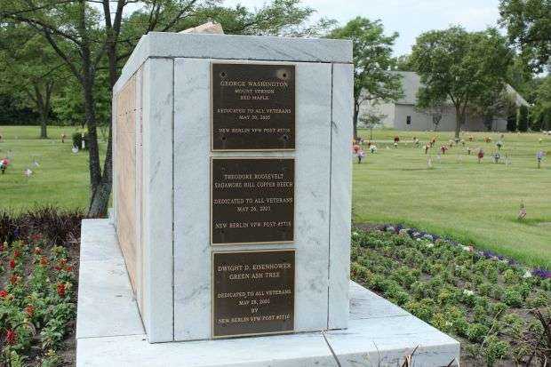 HIGHLAND MEMORIAL PARK VETERANS MEMORIAL SIDE A